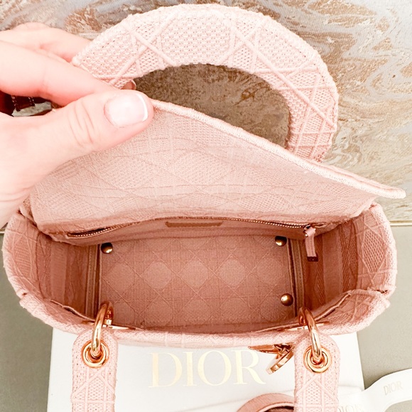 Christian Dior Canvas Cannage Medium Lady Dior D-Lite Tote Bag - Picture 12 of 16